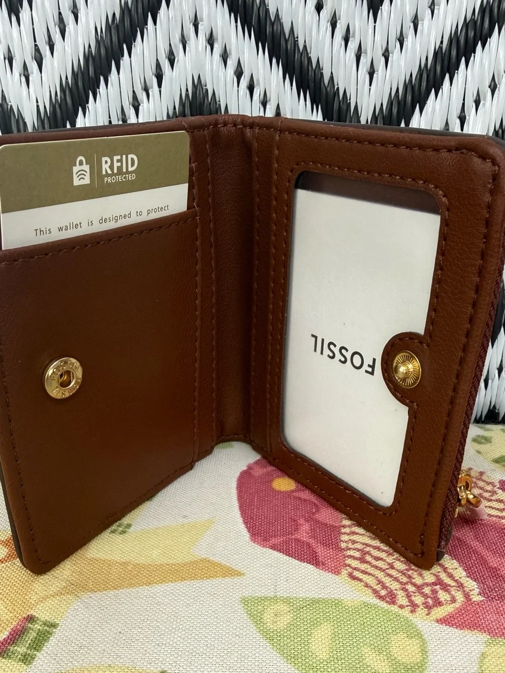 Fossil Logan Leather Small RFID Bifold Wallet